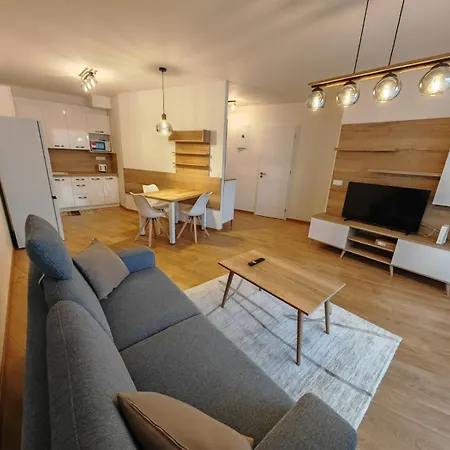 Entrez Albelli Apartment