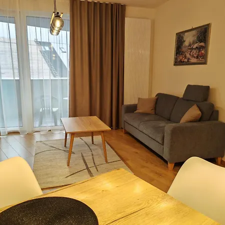 Entrez Albelli Apartment